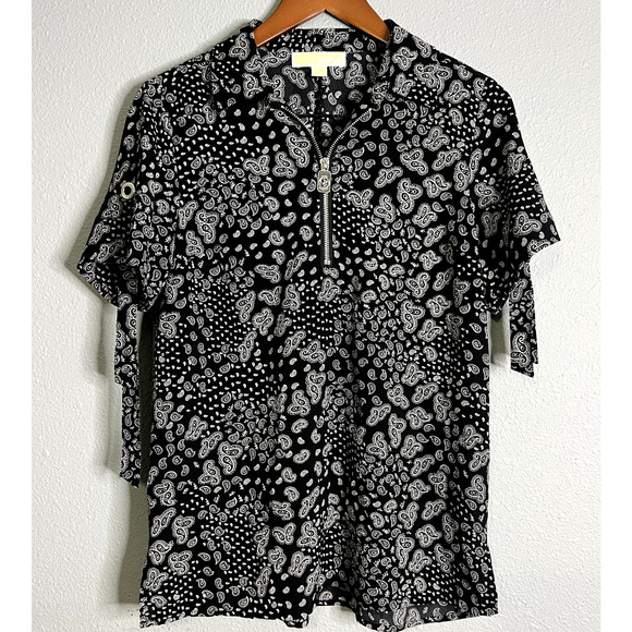 Michael Kors Sz M Black Top Floral Paisley Print 1/4 Zip Roll Tab Sleeve‎ Silver - Picture 1 of 10